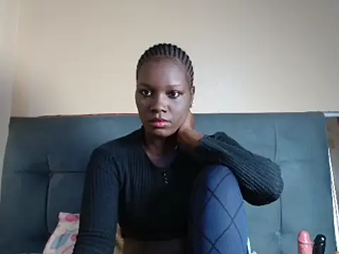 Snapshot of Layla_Amish1 chatting on October 14, 2025, 3:40 am Layla Amish1 online show from October 14, 2025, 3:40 am