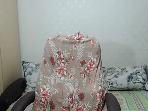 PrinceEagle online show from October 16, 2025, 6:53 pm