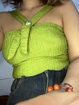 Sofia xx2 online show from January 17, 2025, 9:06 am