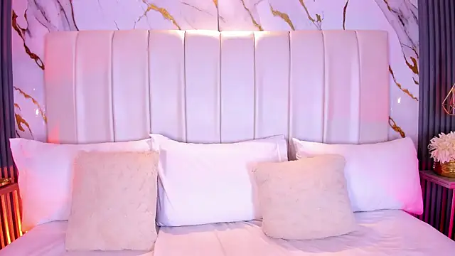 LiaTink online show from April 9, 2026, 11:37 am