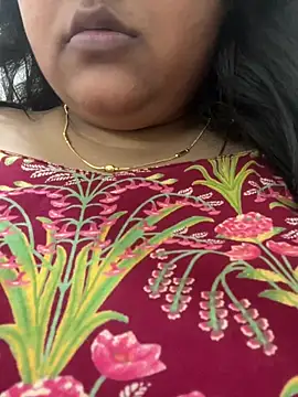 smile pretty online show from April 2, 2026, 5:21 pm