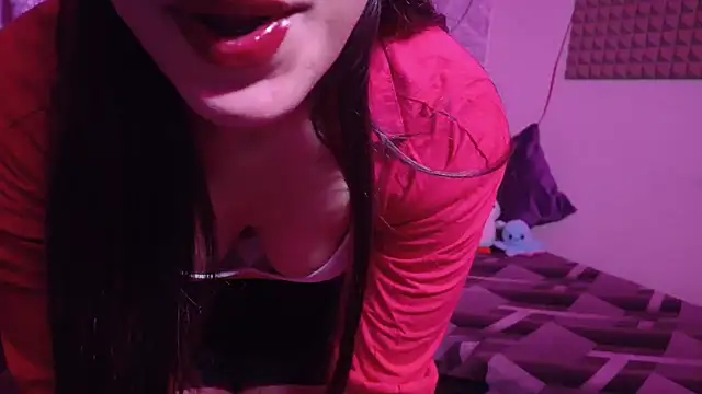 MidnightFlame online show from November 2, 2025, 5:26 pm