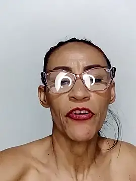 Snapshot of BarbaraMature chatting on January 8, 2025, 12:28 am BarbaraMature online show from January 8, 2025, 12:28 am