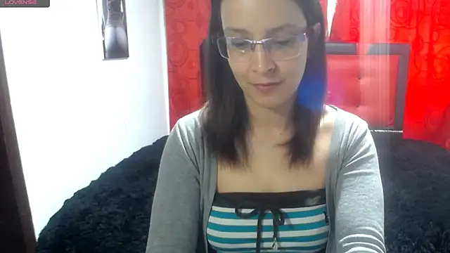 Snapshot of tatysmaturemilf chatting on December 12, 2024, 2:11 pm tatysmaturemilf online show from December 12, 2024, 2:11 pm