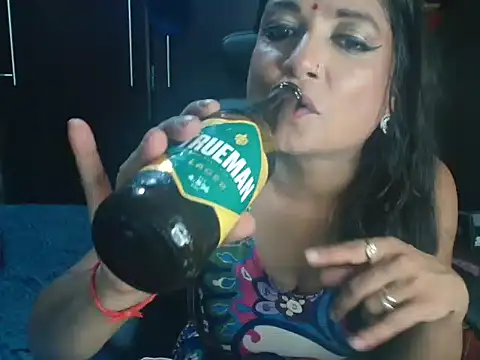 Snapshot of blzed420 chatting on February 8, 2025, 10:19 pm blzed420 online show from February 8, 2025, 10:19 pm