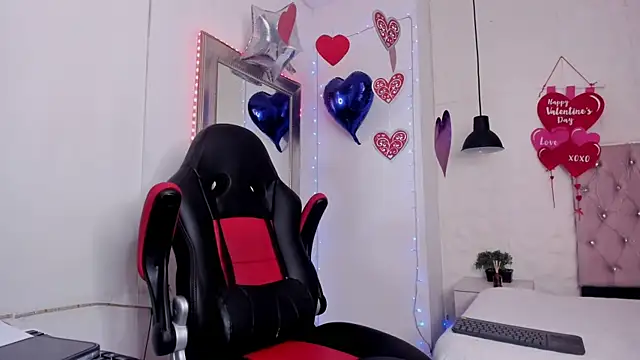 Snapshot of angel_hardy_dl chatting on February 24, 2025, 11:32 am angel hardy dl online show from February 24, 2025, 11:32 am