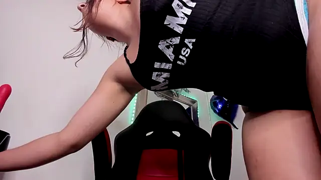 Snapshot of angel_hardy_dl chatting on February 26, 2025, 6:21 pm angel hardy dl online show from February 26, 2025, 6:21 pm