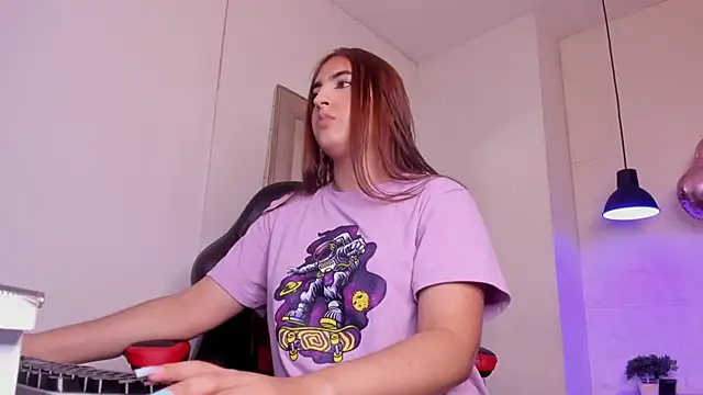 Snapshot of angel_hardy_dl chatting on September 11, 2025, 10:59 am angel hardy dl online show from September 11, 2025, 10:59 am