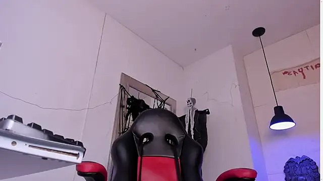 Snapshot of angel_hardy_dl chatting on October 10, 2025, 12:04 pm angel hardy dl online show from October 10, 2025, 12:04 pm