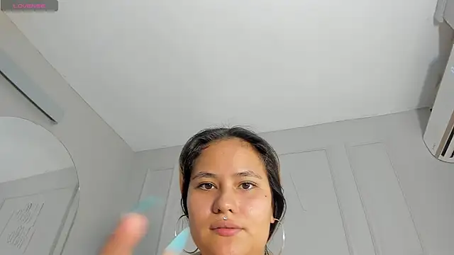 Snapshot of Maristxxr chatting on October 15, 2025, 7:36 pm Maristxxr online show from October 15, 2025, 7:36 pm