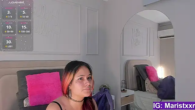 Snapshot of Maristxxr chatting on October 18, 2025, 7:36 pm Maristxxr online show from October 18, 2025, 7:36 pm