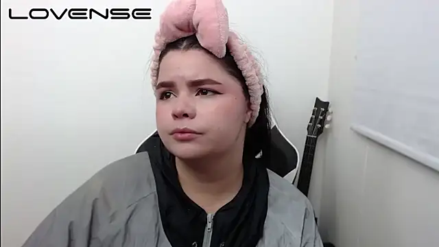 Snapshot of BrithneyLee_ chatting on October 27, 2025, 1:20 am BrithneyLee online show from October 27, 2025, 1:20 am