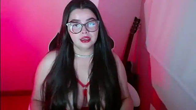 Snapshot of BrithneyLee_ chatting on November 12, 2025, 3:18 am BrithneyLee online show from November 12, 2025, 3:18 am