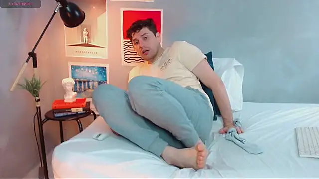 Elio555 online show from October 10, 2025, 6:51 pm