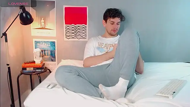 Elio555 online show from January 13, 2026, 10:04 pm