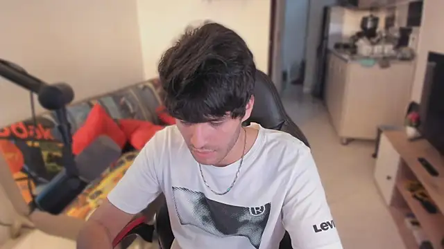 justin stark7 online show from October 4, 2025, 9:24 pm