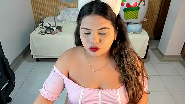 samy 19  online show from February 5, 2026, 11:04 am
