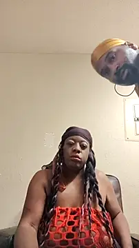 Snapshot of Cocolious_GAPeach_84 chatting on March 19, 2025, 8:01 am Cocolious GAPeach 84 online show from March 19, 2025, 8:01 am