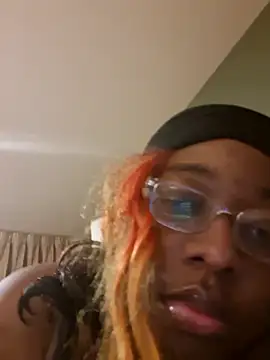 Snapshot of Cocolious_GAPeach_84 chatting on March 9, 2026, 1:20 am Cocolious GAPeach 84 online show from March 9, 2026, 1:20 am