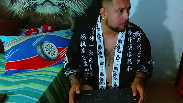 Snapshot of Michaell_Myerss_ chatting on November 28, 2025, 1:14 pm Michaell Myerss online show from November 28, 2025, 1:14 pm