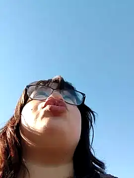 Angiee2001 online show from February 3, 2025, 11:15 pm