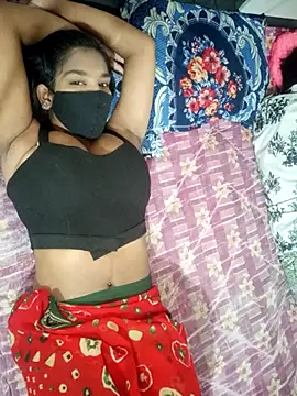 hottiess69 online show from February 28, 2026, 1:12 pm