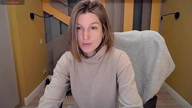 Snapshot of EmilyWalkeri chatting on December 18, 2024, 7:47 am EmilyWalkeri online show from December 18, 2024, 7:47 am