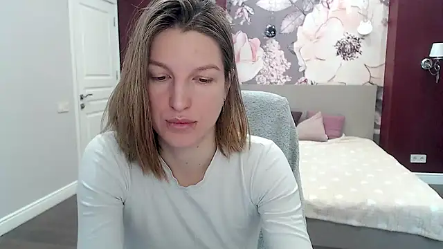 Snapshot of EmilyWalkeri chatting on February 6, 2025, 7:56 am EmilyWalkeri online show from February 6, 2025, 7:56 am