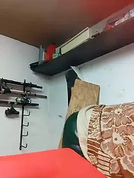 Snapshot of Rejtelmesest chatting on December 20, 2024, 11:05 pm Rejtelmesest online show from December 20, 2024, 11:05 pm