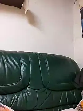 Snapshot of Rejtelmesest chatting on January 16, 2025, 10:23 pm Rejtelmesest online show from January 16, 2025, 10:23 pm