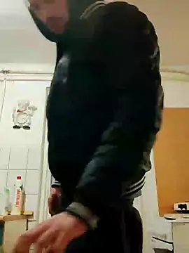 Snapshot of Rejtelmesest chatting on January 25, 2025, 5:51 pm Rejtelmesest online show from January 25, 2025, 5:51 pm