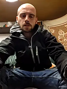 Snapshot of Rejtelmesest chatting on February 6, 2025, 2:00 am Rejtelmesest online show from February 6, 2025, 2:00 am