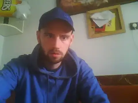 Snapshot of Rejtelmesest chatting on February 19, 2025, 1:06 pm Rejtelmesest online show from February 19, 2025, 1:06 pm