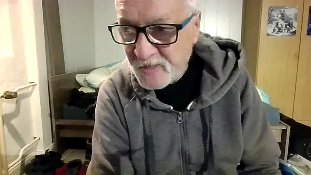 Sammy1660 online show from October 5, 2025, 11:35 pm