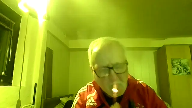 Sammy1660 online show from April 4, 2026, 9:23 pm