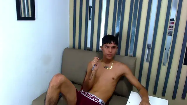 Levis Montes online show from December 18, 2024, 7:08 pm