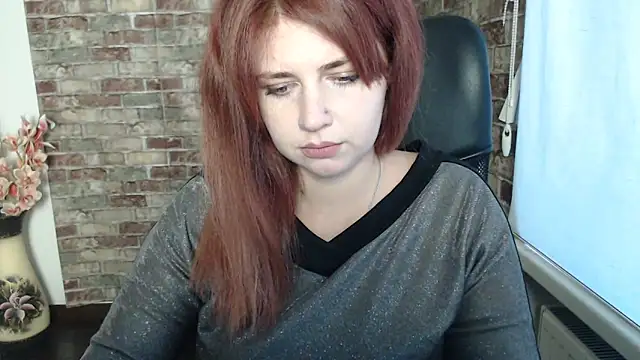 Snapshot of Lizzy_Love chatting on December 4, 2024, 1:09 pm Lizzy Love online show from December 4, 2024, 1:09 pm