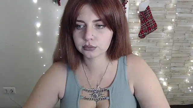 Snapshot of Lizzy_Love chatting on December 16, 2024, 10:56 pm Lizzy Love online show from December 16, 2024, 10:56 pm