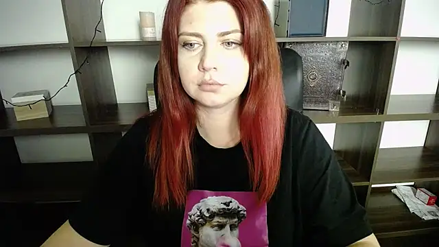 Snapshot of Lizzy_Love chatting on January 18, 2025, 4:59 am Lizzy Love online show from January 18, 2025, 4:59 am