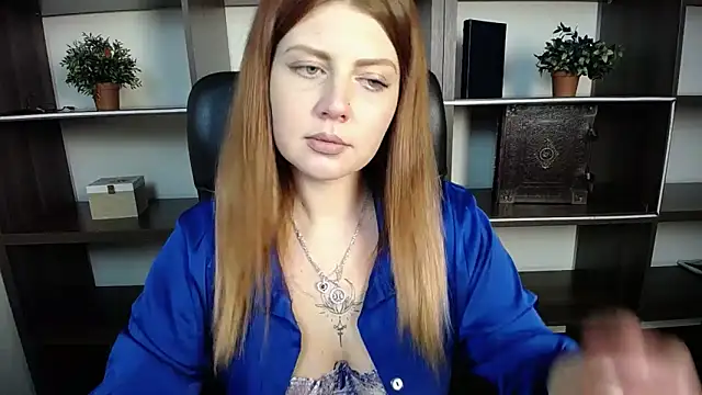 Snapshot of Lizzy_Love chatting on March 22, 2025, 10:15 pm Lizzy Love online show from March 22, 2025, 10:15 pm