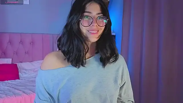 LoaLuxury online show from October 2, 2025, 12:06 am