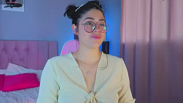 LoaLuxury online show from November 7, 2025, 5:57 pm