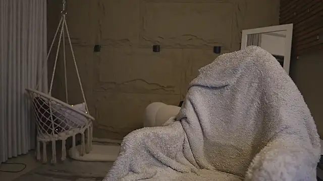 Logan Varela online show from February 28, 2026, 1:12 pm