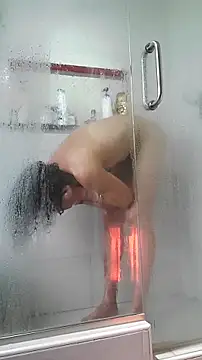 gurlnips online show from November 27, 2025, 5:59 pm