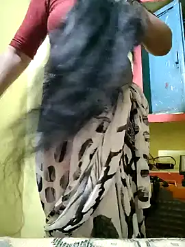 Snapshot of Cute_Suhani chatting on October 26, 2025, 2:56 pm Cute Suhani online show from October 26, 2025, 2:56 pm