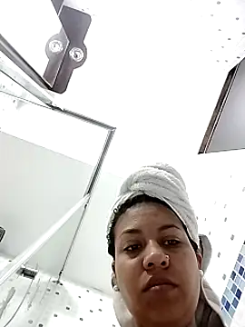 Tiphanydirty3 online show from February 5, 2025, 12:38 pm