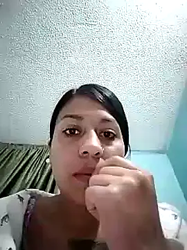 Tiphanydirty3 online show from February 7, 2025, 1:25 am