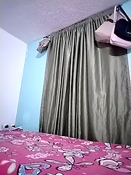 Tiphanydirty3 online show from February 19, 2025, 11:36 pm