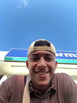 dominic smith  online show from February 6, 2025, 10:10 pm