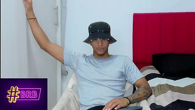 dominic smith  online show from March 11, 2025, 3:16 am